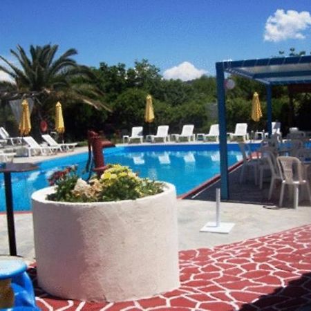 פורקה Aquarius Hotel מראה חיצוני תמונה