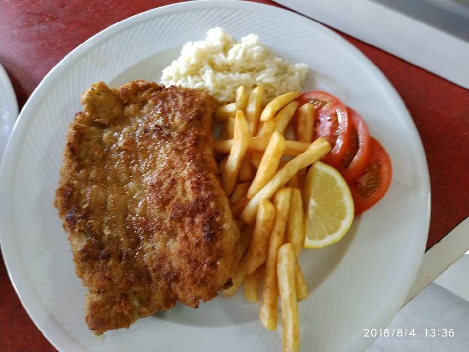 פורקה Aquarius Hotel מראה חיצוני תמונה