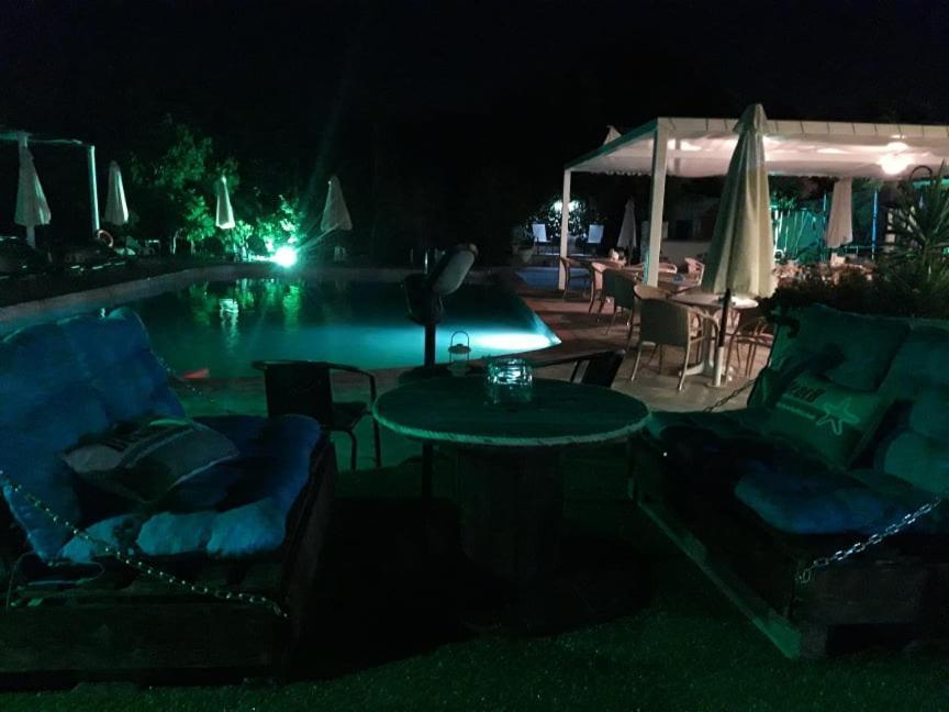 פורקה Aquarius Hotel מראה חיצוני תמונה