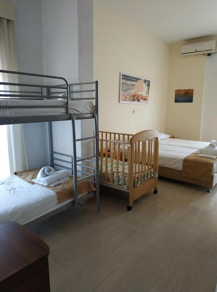 פורקה Aquarius Hotel מראה חיצוני תמונה